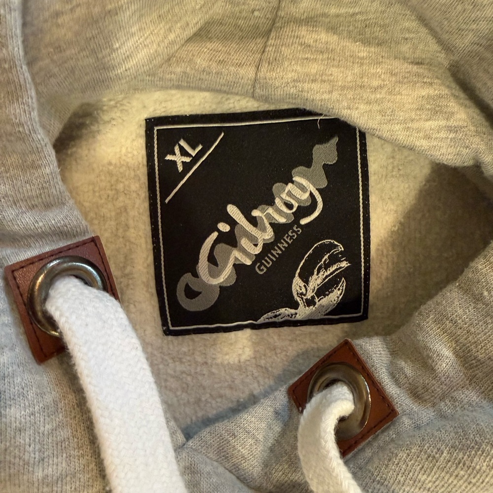 Guinness Men's Gray Graphic Hoodie - 'Relax With A' Turtle Print - Picture 3 of 4